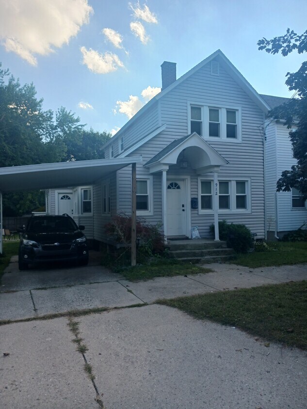 Primary Photo - 912 Chatham St NW