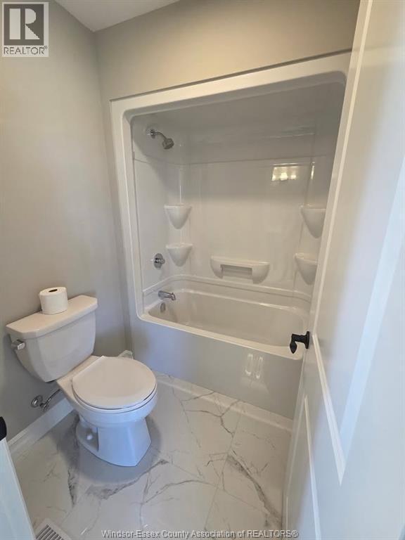 Photo du bâtiment - 4410 Belmont Ave