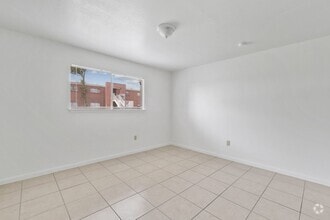 Building Photo - 1111 East Sam Houston Pkwy S