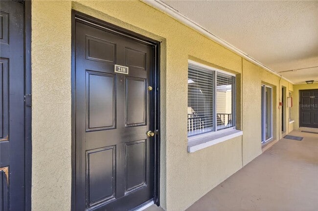 Building Photo - 3206 W Azeele St