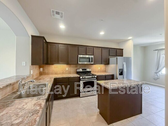 Building Photo - 4700 S Fulton Ranch Blvd