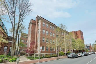 Building Photo - 21 Chauncy St