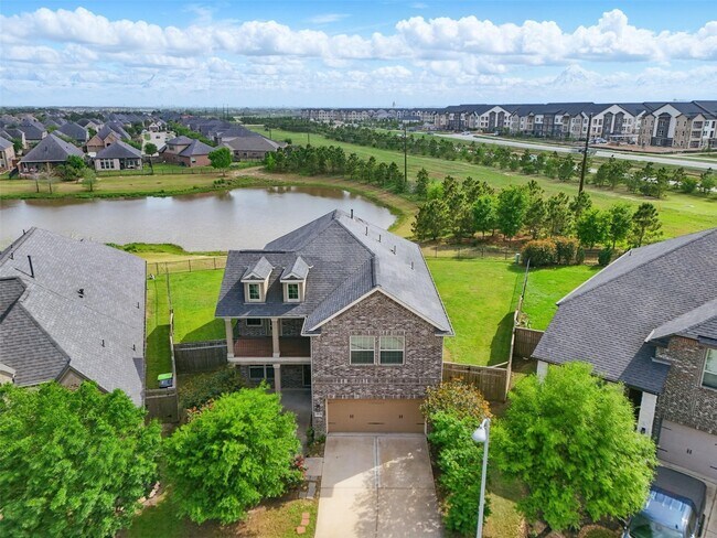 Foto del edificio - 29135 Brooks Valley Dr