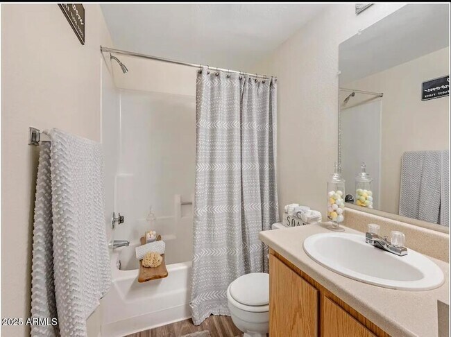 Foto del edificio - 5750 N 59th Ave