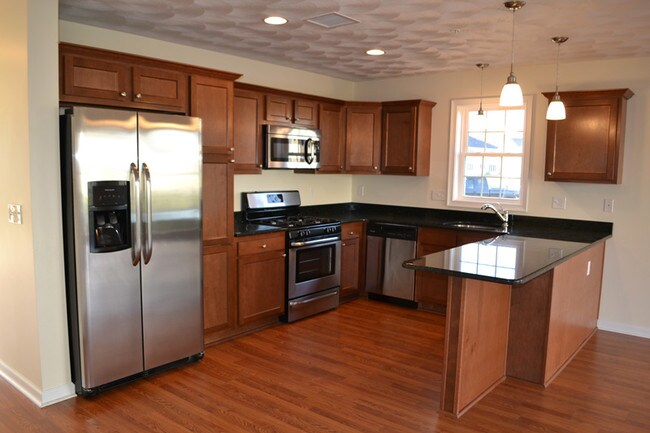 Building Photo - 1 Greenbrier Dr
