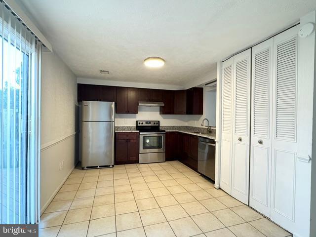 Building Photo - 8604 Hamilton Ct