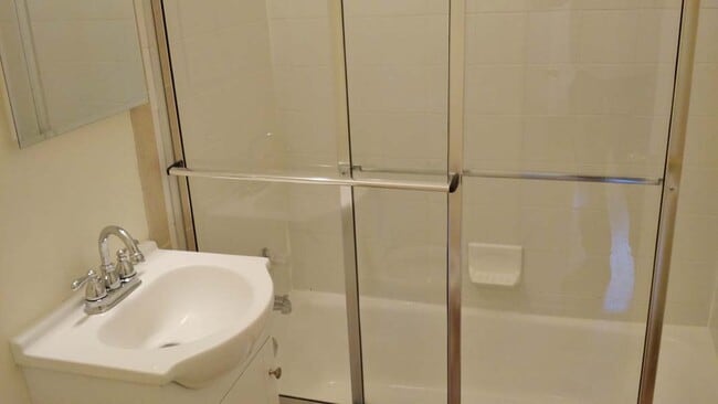 Foto del edificio - 821 North Carolina Ave SE