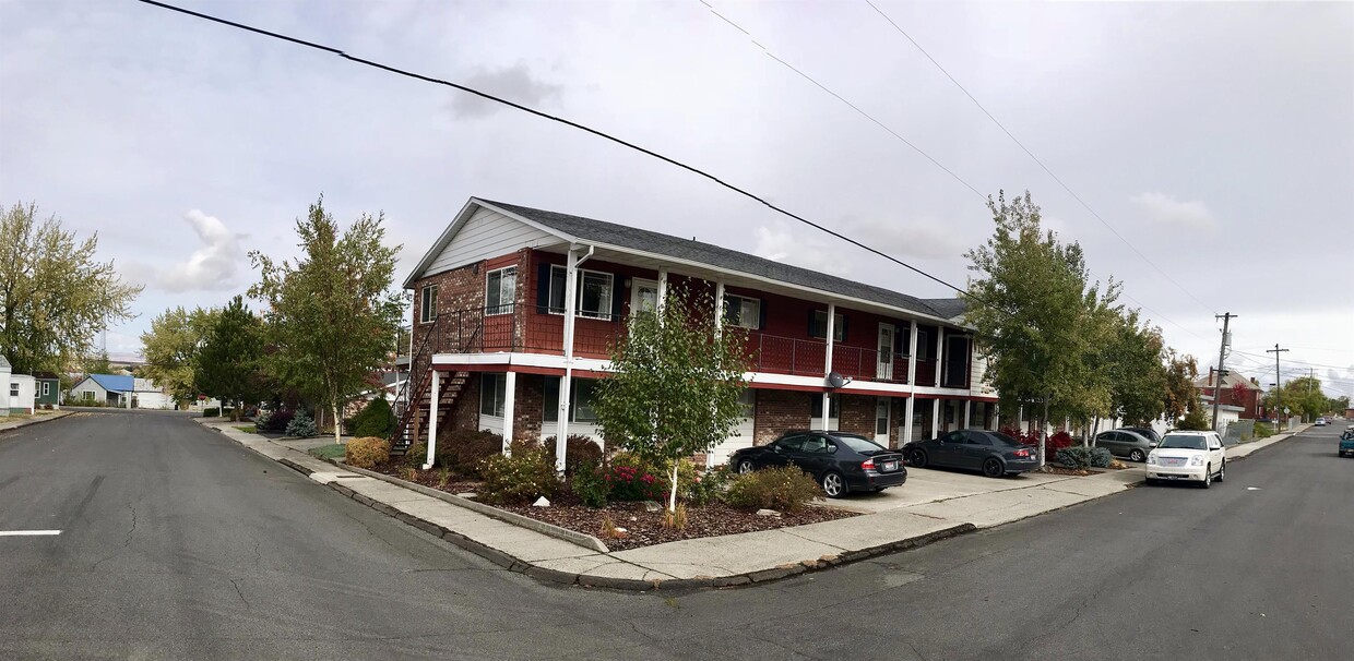 Primary Photo - 305 S D St