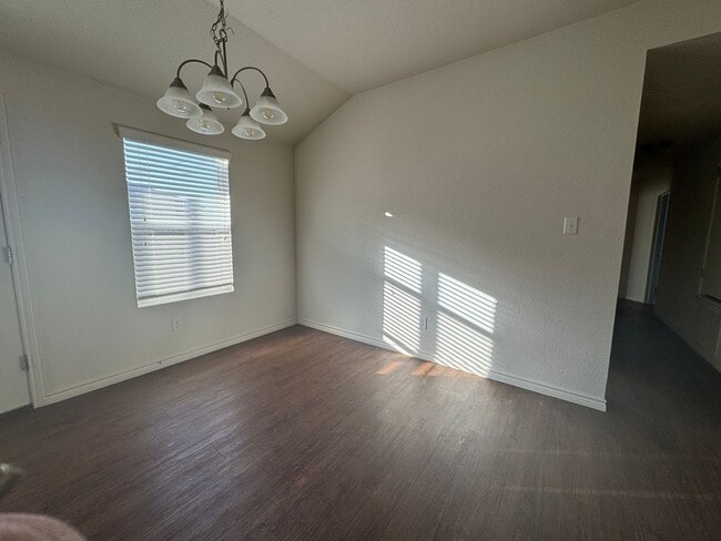 Building Photo - 1537 Justin Lp