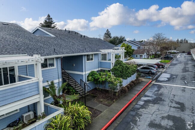 Alternar - Mountain View Apartments