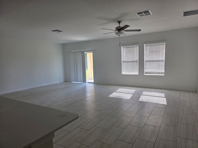 Foto del edificio - 12588 Timber Moss Ln