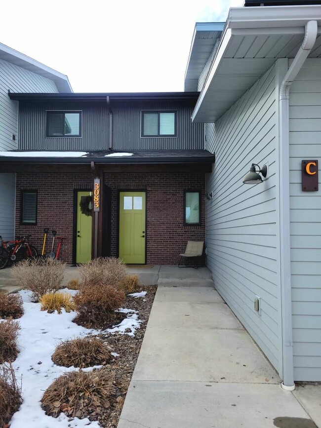 Foto del edificio - 3083 Warbler Way