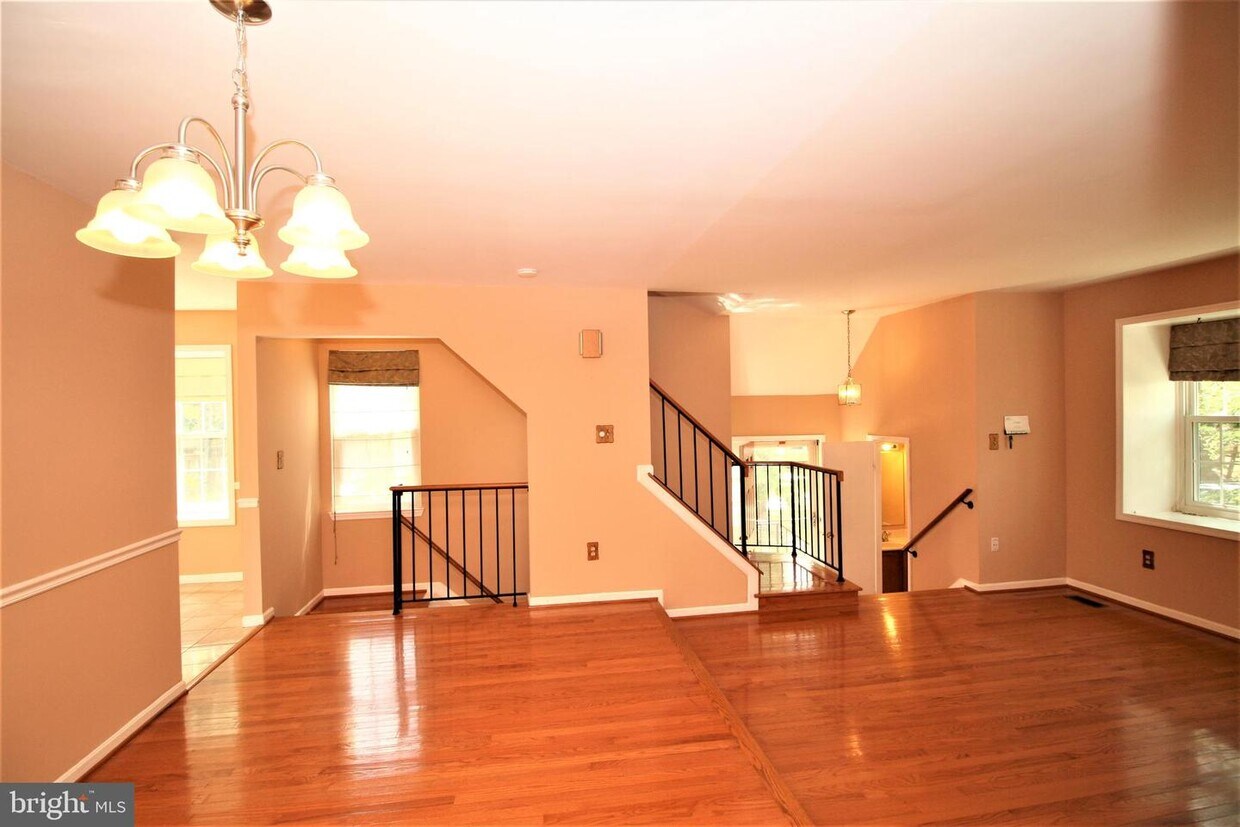 18282 Rolling Meadow Way, Olney, MD 20832 Townhome Rentals in Olney