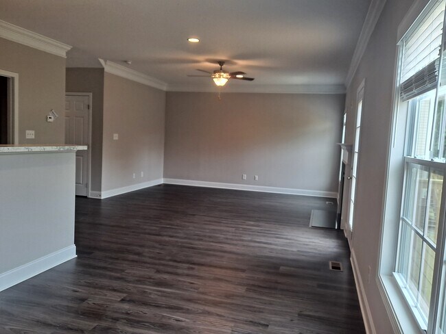 Building Photo - 9218 Upstream Ln
