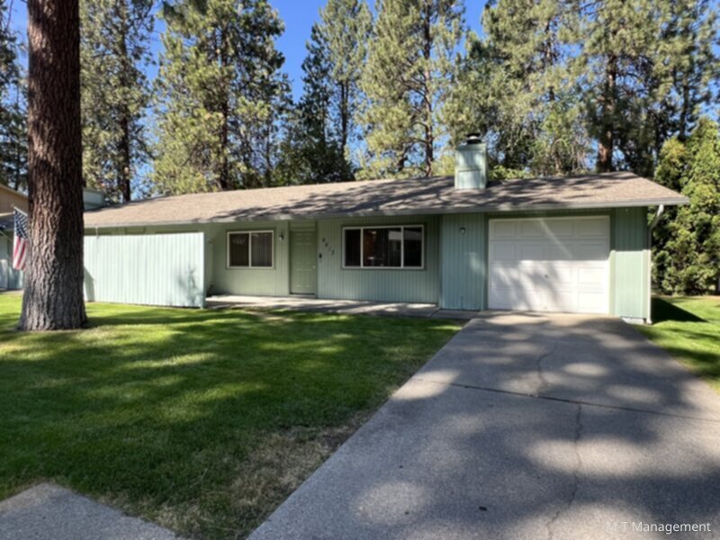 Primary Photo - South Valley 3 br/1 ba Rancher Duplex