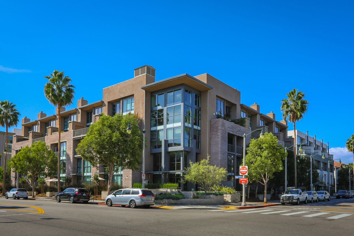 Primary Photo - 13045 Pacific Promenade