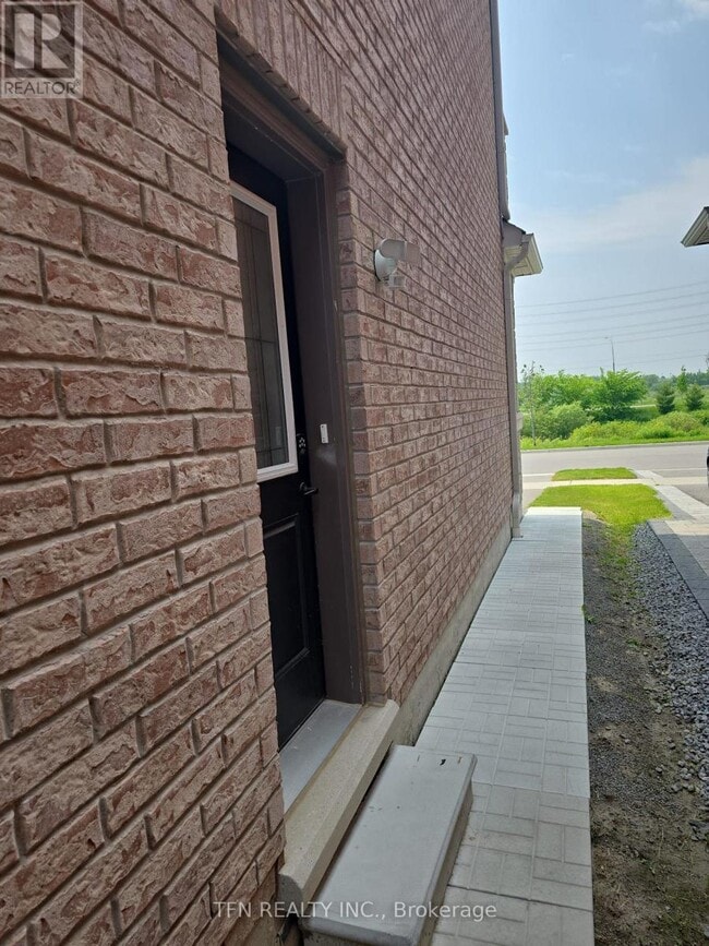 Building Photo - 45 Souter Dr