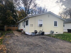 Building Photo - 1136 Delos St