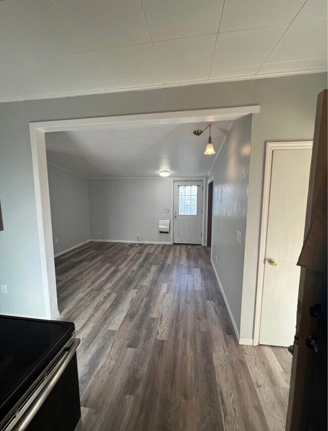 Foto del edificio - 414 E Broadway St