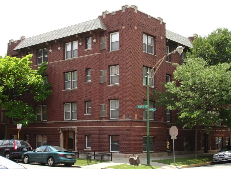 Foto principal - 901 W George St