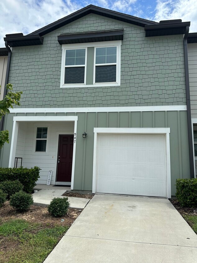 Foto principal - 947 Grandin St