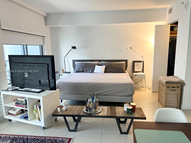 Foto del edificio - 31 SE 6th St