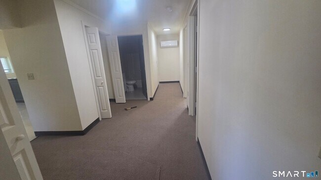 Foto del edificio - 361 Pomeroy Ave