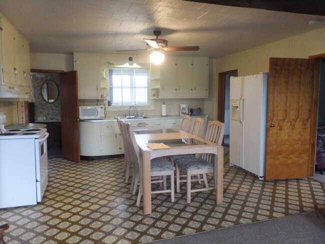 Foto del edificio - 1535 Stewart Rd