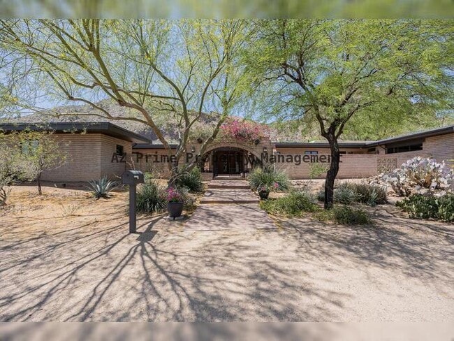 Building Photo - 5313 E McDonald Dr