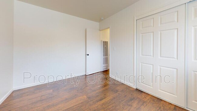 Foto del edificio - 1558 Bridge St