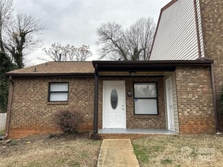 Building Photo - 309 Cemetery St