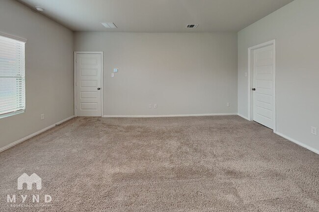 Foto del edificio - 545 Meadow Run Dr