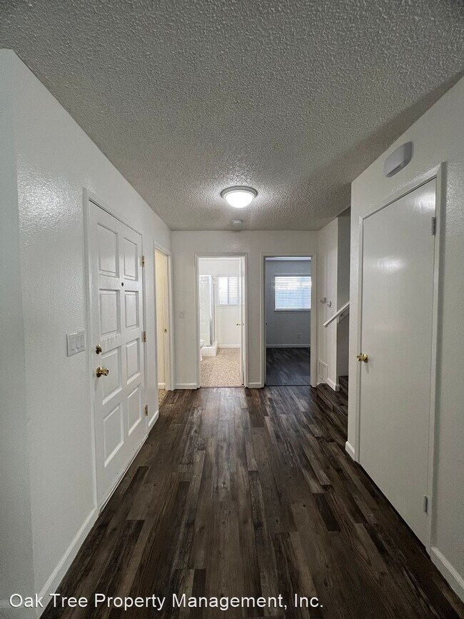 Building Photo - 3 br, 3 bath House - 9544 N. Meridian