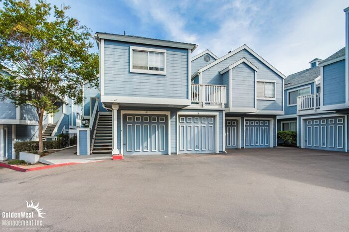 Foto principal - Modern & Spacious 2Bdm 2.5Ba Condo in Cany...