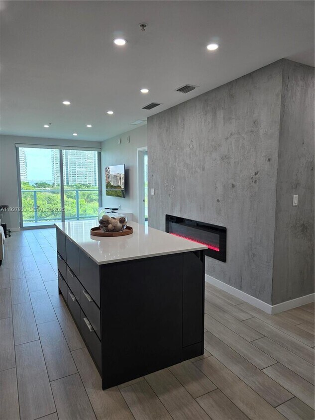 Foto principal - 1600 SW 1st Ave