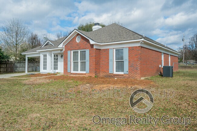 Building Photo - 499 Lee Road 102