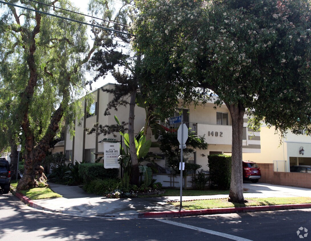 Building Photo - 1402 S Saltair Ave