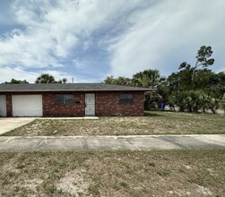 Building Photo - 303 W Myrtle St