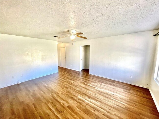 Foto del edificio - 4902 Dove Creek Cove