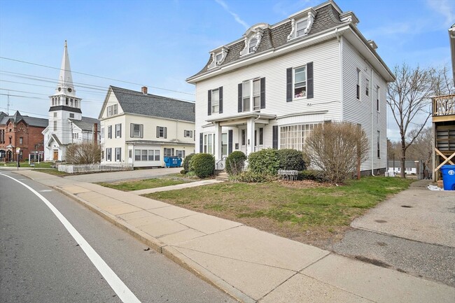 Building Photo - 100 N Franklin St