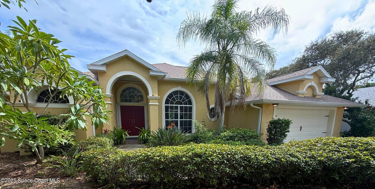 Primary Photo - 137 Martesia Way