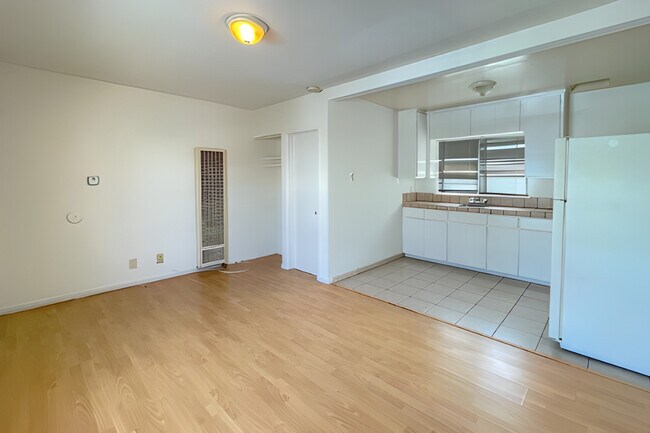 Foto del edificio - Centinela Apartments