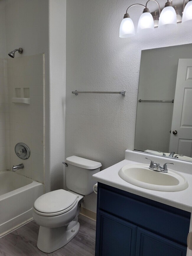 Foto del edificio - 3318 N Decatur Blvd