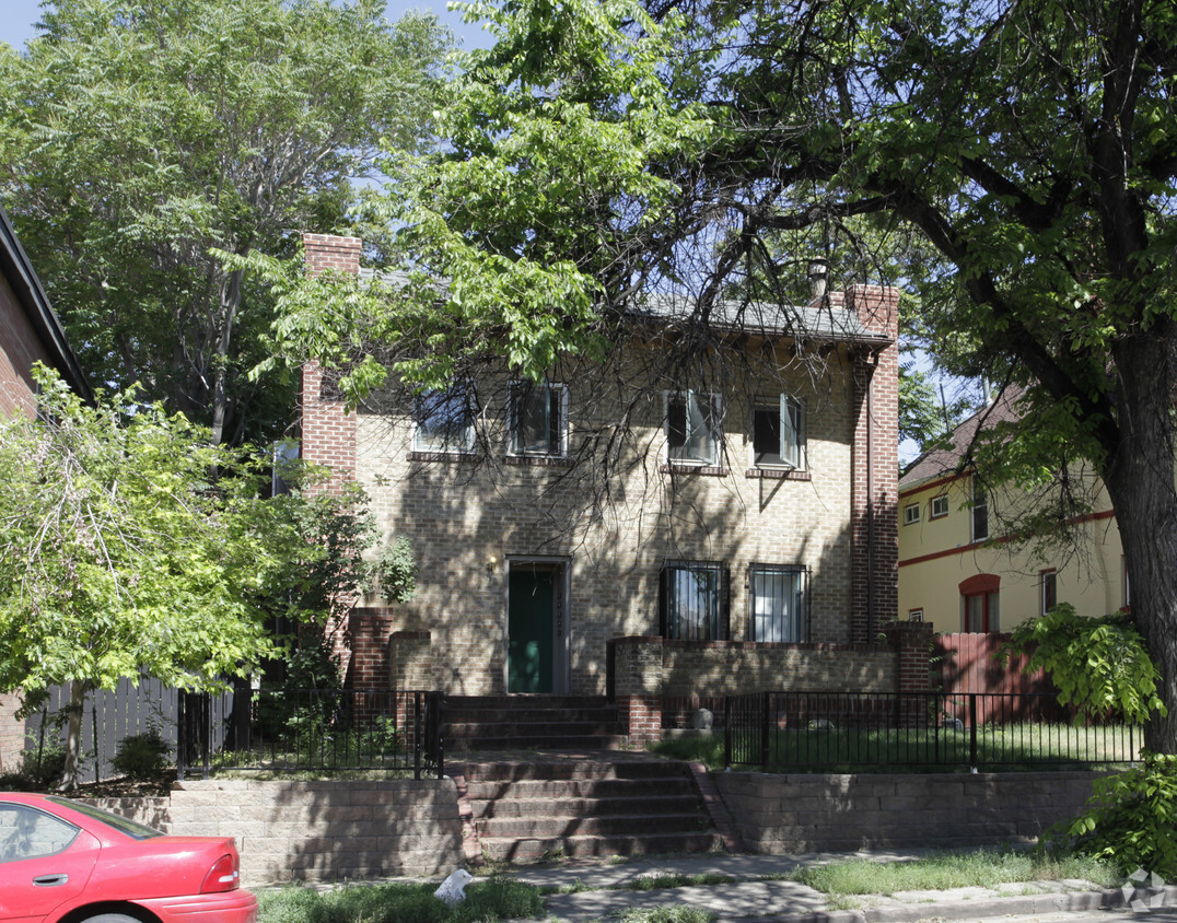 Building Photo - The Argosy Apartments