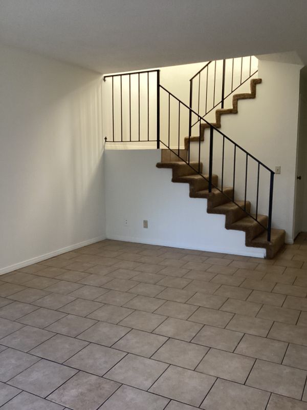 Foto del edificio - 1430 W Badillo St