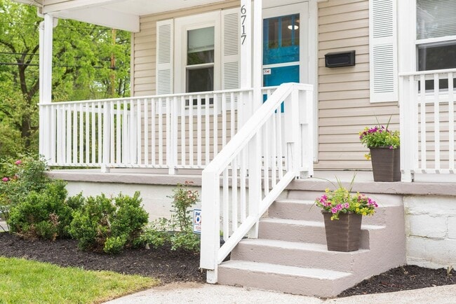 Building Photo - 6717 E Ledge St