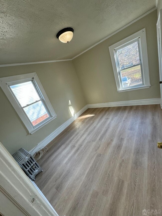 Building Photo - 66 Poe Ave
