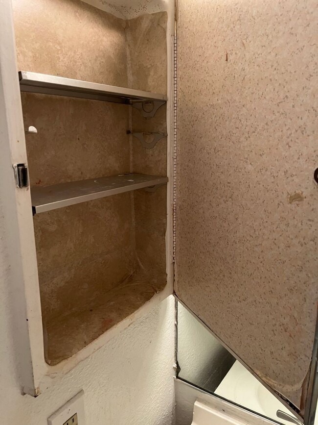 Building Photo - 1900 Goldfield St