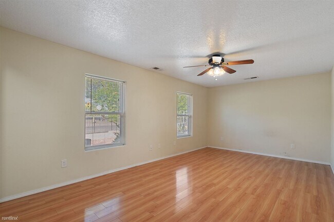 Foto del edificio - 4 br, 2 bath House - 432 Aniceto Road Nort...