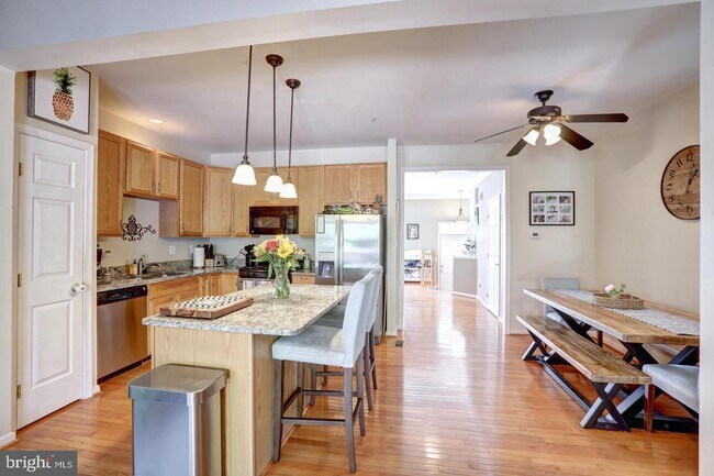 Foto del edificio - 1823 Free Terrace